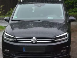 Schwarz Gebraucht 2020 VW Touran Highline Van / Kleinbus | 19.800 € (Superpreis)