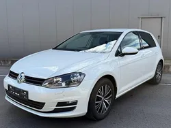 Weiß Gebraucht 2016 VW Golf VII Allstar Limousine | 12.299 € (Guter Preis)