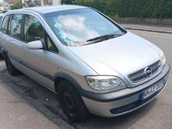 Silber Gebraucht 2004 Opel Zafira Elegance Van / Kleinbus | 1.350 € (Guter Preis)