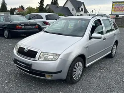 Silber Gebraucht 2002 Skoda Fabia Kombi | 790 € (Fairer Preis)