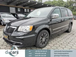 Colore esterno (black) Gebraucht 2015 Lancia Voyager S Van / Kleinbus | 21.950 € (Teuer)