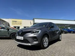 Grau Gebraucht 2024 Renault Captur Equilibre SUV | 18.998 € (Guter Preis)