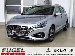 Shimmering silver / met Gebraucht 2022 Hyundai i30 Kombi | 18.899 € (Fairer Preis)