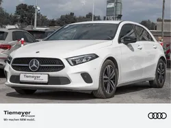 Weiß Gebraucht 2018 Mercedes A200 Progressive Limousine | 21.690 € (Fairer Preis)