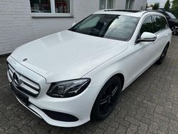Weiß Gebraucht 2017 Mercedes E220 Avantgarde Limousine | 20.950 € (Superpreis)