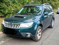 Grün Gebraucht 2012 Subaru Forester Comfort SUV | 6.200 € (Fairer Preis)