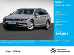 Mondsteingrau Gebraucht 2023 VW Passat Elegance Kombi | 32.519 € (Guter Preis)