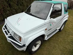 Weiß Gebraucht 1993 Suzuki Vitara SUV | 9.900 €