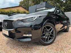 Schwarz Gebraucht 2019 Infiniti Q30 Kleinwagen | 21.990 € (Teuer)