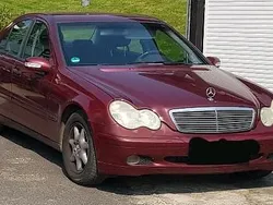 Rot Gebraucht 2001 Mercedes C180 Limousine | 2.300 € (Fairer Preis)