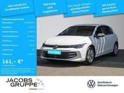 Weiß Gebraucht 2024 VW Golf VIII Life Limousine | 24.280 € (Fairer Preis)