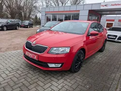 Corridarot Gebraucht 2015 Skoda Octavia Ambition Limousine | 11.990 € (Fairer Preis)