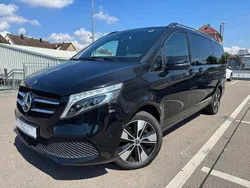 Schwarz Gebraucht 2022 Mercedes V220 Night Van / Kleinbus | 53.799 € (Teuer)