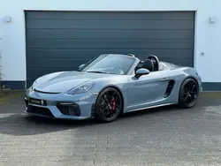 Grau Gebraucht 2023 Porsche 718 Spyder Cabrio | 118.718 € (Teuer)