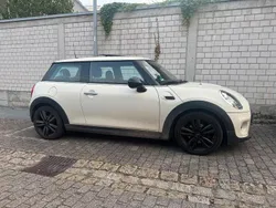 Weiß Gebraucht 2015 Mini Cooper Kleinwagen | 7.950 €