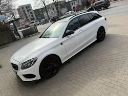 Weiß Gebraucht 2015 Mercedes C250 AMG line Kombi | 16.000 € (Fairer Preis)