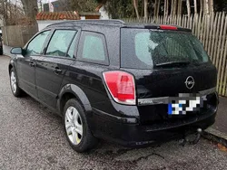 Schwarz Gebraucht 2009 Opel Astra Innovation Kombi | 4.300 € (Etwas zu teuer)