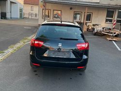 Schwarz Gebraucht 2012 Seat Ibiza ST Kombi | 7.299 €