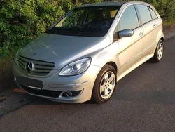 Silber Gebraucht 2005 Mercedes B200 Van / Kleinbus | 3.750 € (Fairer Preis)