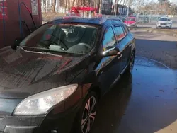 Schwarz Gebraucht 2011 Renault Mégane III Bose Edition Kombi | 3.400 €