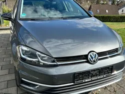 Weiß Gebraucht 2019 VW Golf VII IQ Drive Limousine | 15.800 € (Fairer Preis)