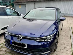 Blau Gebraucht 2021 VW Golf VIII Active Limousine | 19.980 € (Fairer Preis)