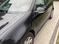 Schwarz Gebraucht 2005 VW Golf V Kleinwagen | 3.500 € (Etwas zu teuer)