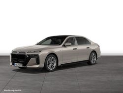 Grau Gebraucht 2024 BMW i7 Limousine | 117.929 €