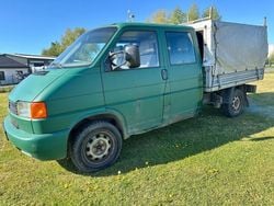 Grün Gebraucht 2001 VW T4 Van | 2.000 €