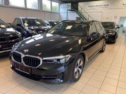 Black sapphire metallic Gebraucht 2022 BMW 520 Kombi | 32.690 € (Superpreis)