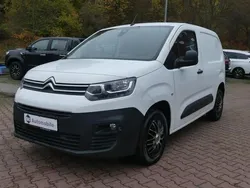 Weiß Gebraucht 2019 Citroën Berlingo Van / Kleinbus | 11.990 € (Superpreis)