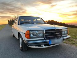Weiß Gebraucht 1983 Mercedes 200 Limousine | 13.500 €