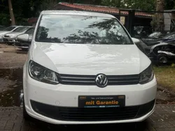 Weiß Gebraucht 2013 VW Touran Van / Kleinbus | 6.999 € (Superpreis)