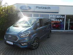 Blau Gebraucht 2023 Ford Tourneo Custom Van / Kleinbus | 42.990 € (Teuer)