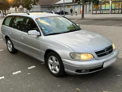 Silber Gebraucht 2002 Opel Omega Kombi | 900 € (Superpreis)