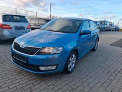 Blau Gebraucht 2014 Skoda Rapid Ambition Kombi | 8.950 € (Fairer Preis)