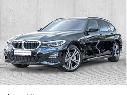 Schwarz Gebraucht 2022 BMW 330e M Sport Kombi | 37.880 € (Etwas zu teuer)