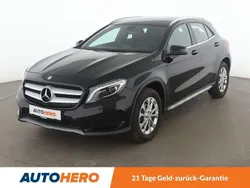 Schwarz Gebraucht 2015 Mercedes GLA200 AMG line SUV | 17.700 € (Fairer Preis)