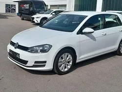 Weiß Gebraucht 2017 VW Golf VII Comfortline Limousine | 15.300 € (Fairer Preis)