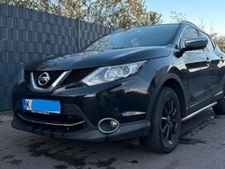 Schwarz Gebraucht 2016 Nissan Qashqai SUV | 10.200 € (Guter Preis)