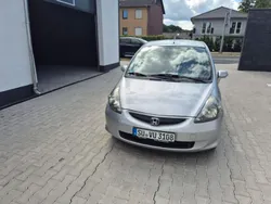 Grau Gebraucht 2005 Honda Jazz Cool Kleinwagen | 1.850 € (Fairer Preis)