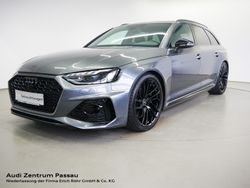 Grau Gebraucht 2022 Audi RS4 Kombi | 64.770 € (Guter Preis)