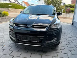 Schwarz Gebraucht 2015 Ford Kuga SUV | 12.500 € (Etwas zu teuer)