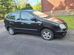 Schwarz Gebraucht 2004 Nissan Almera Van / Kleinbus | 1.600 €