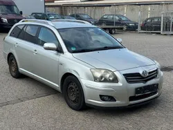 Silber Gebraucht 2007 Toyota Avensis Kombi | 1.450 € (Guter Preis)