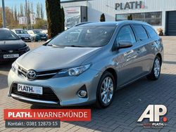 Grau Gebraucht 2013 Toyota Auris Touring Sports Life+ Kombi | 12.490 € (Teuer)