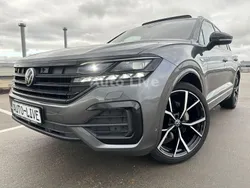 Siliziumgrau metallic Gebraucht 2022 VW Touareg R-line SUV | 46.990 € (Fairer Preis)