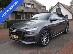 Grau Gebraucht 2020 Audi Q8 S-Line SUV | 51.900 € (Fairer Preis)