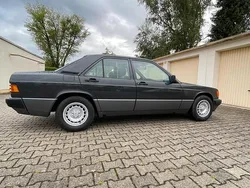 Schwarz Gebraucht 1990 Mercedes 190 Limousine | 3.300 €