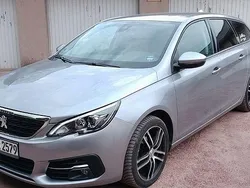 Grau Gebraucht 2021 Peugeot 308 Active Kombi | 14.500 € (Superpreis)